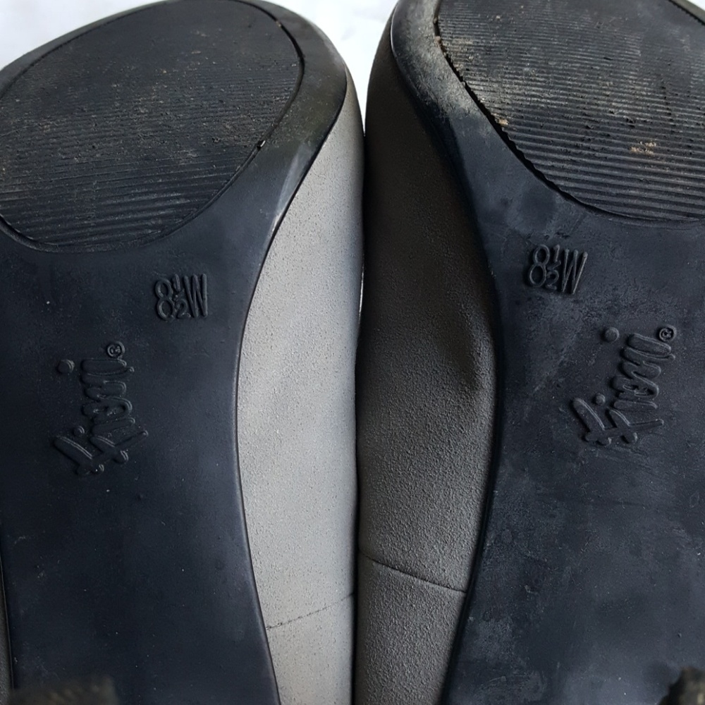 Gray pumps - Picture 8 of 8